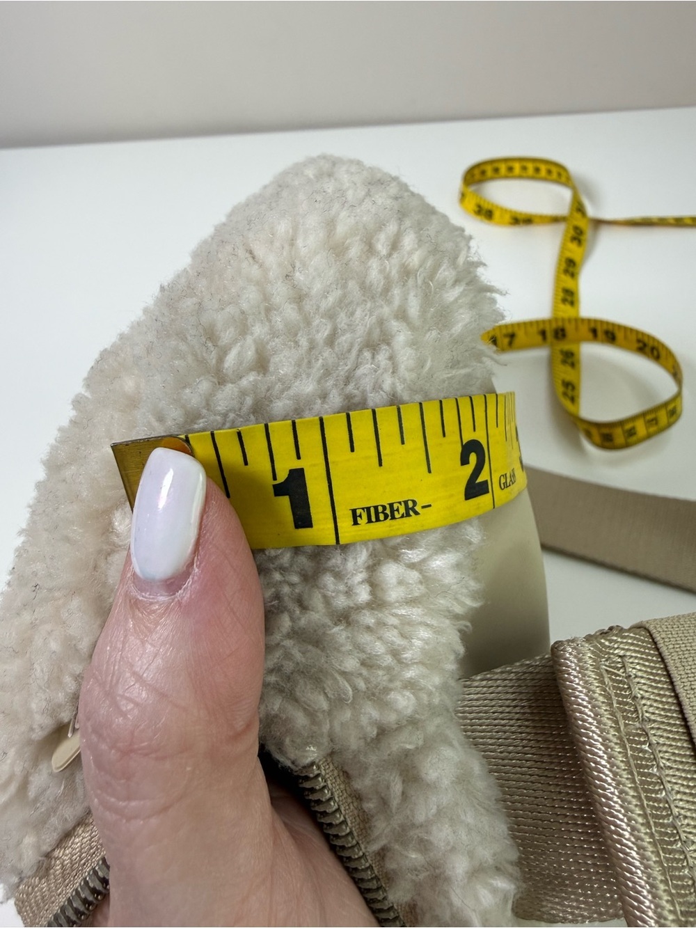 Lululemon | Fleece Everywhere Belt Bag Sherpa Crossbody Waist Bag | Beige | O/S - Picture 15 of 16